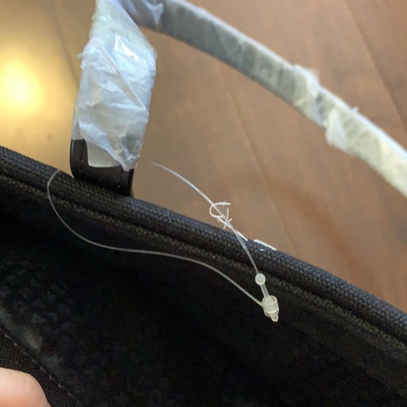 Kate Spade Shoulder Bag - Play the Wild Card Vegas - Picture 3 of 3